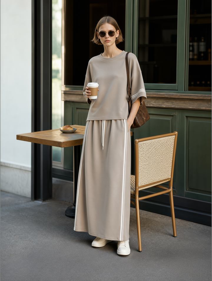 Kobiece Modne Casual Jasno Khaki T-shirt z Kolorowymi Blokami i Długa Spódnica