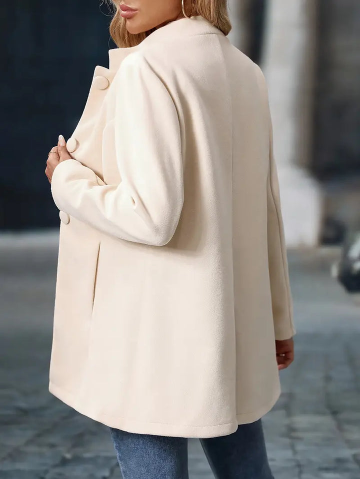 Meghan – Ponadczasowy elegancki płaszcz