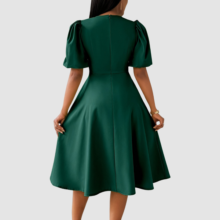 Clara Bloom | Elegancka Czarna Sukienka Midi