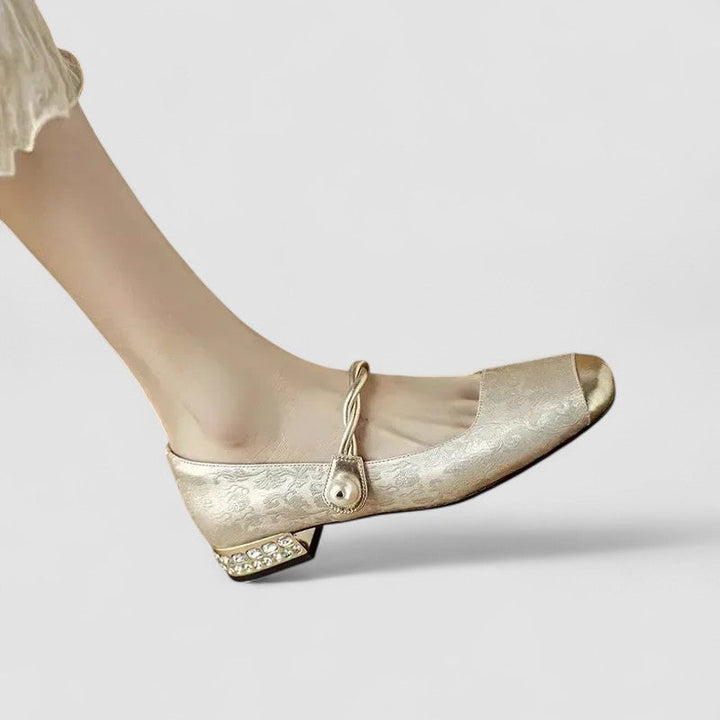 DELACROIX | Satynowe Baleriny na Obcasie Bijou Camille
