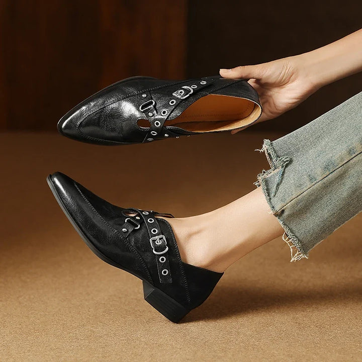 Pumps Vittoria na pasku