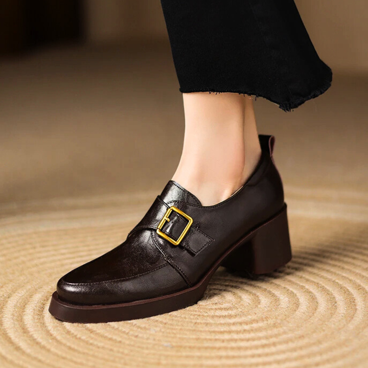 Loafersy Bellora z klamrą