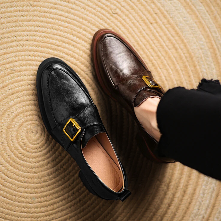 Loafersy Bellora z klamrą