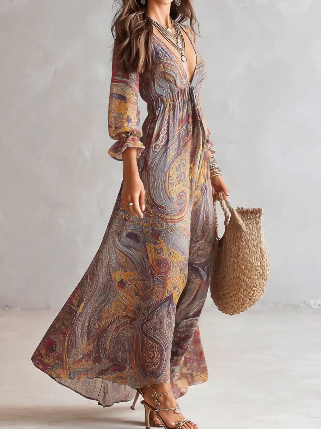 Sukienka Maxi z Chiffonu z Wzorem Paisley i Dekoltem w Serek