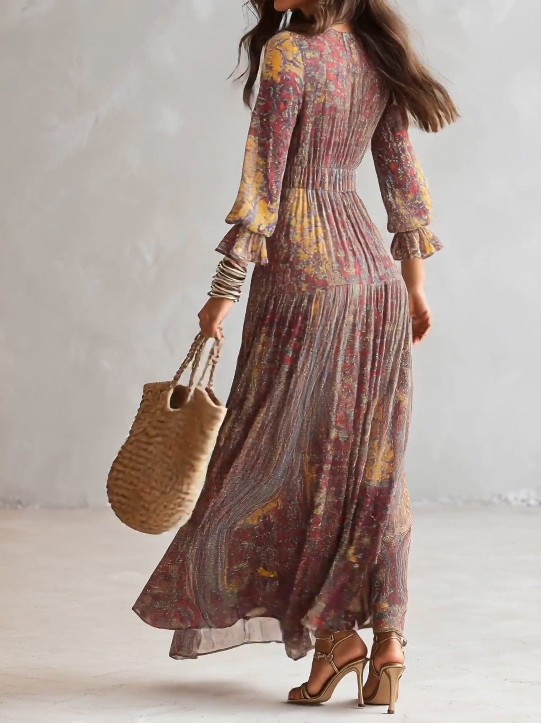 Sukienka Maxi z Chiffonu z Wzorem Paisley i Dekoltem w Serek