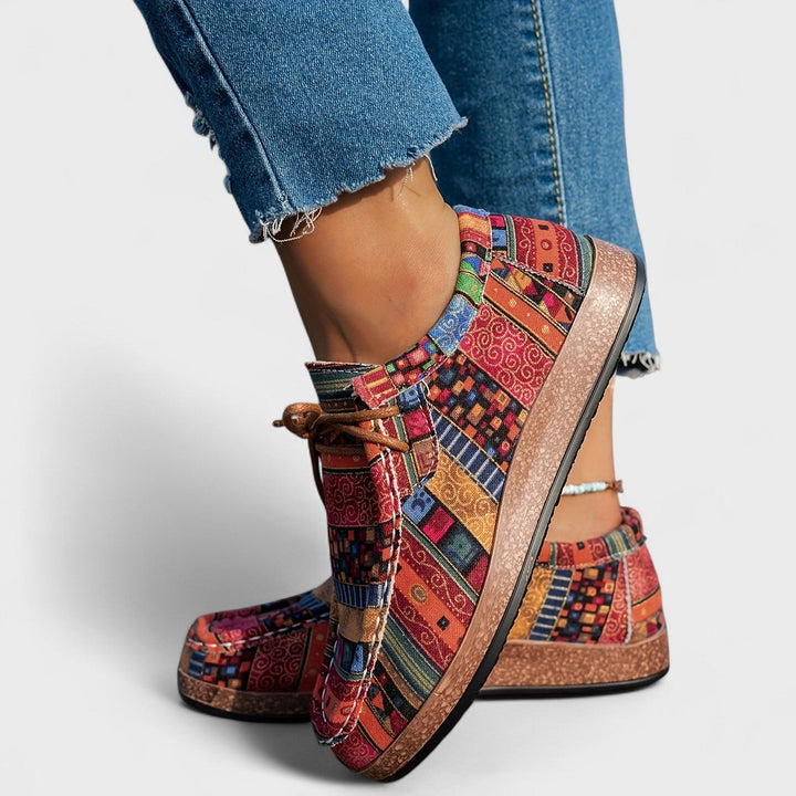 Amélie | Sneakers z patchworkowym wzorem i podwyższoną podeszwą