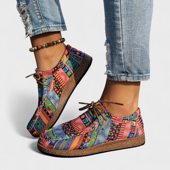Amélie | Sneakers z patchworkowym wzorem i podwyższoną podeszwą