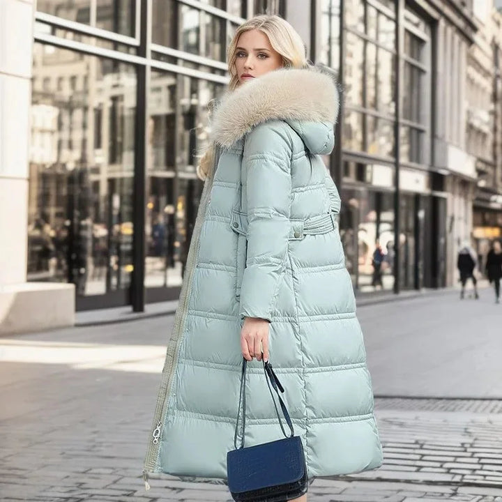 Modny zimowy parka z kapturem z futrem