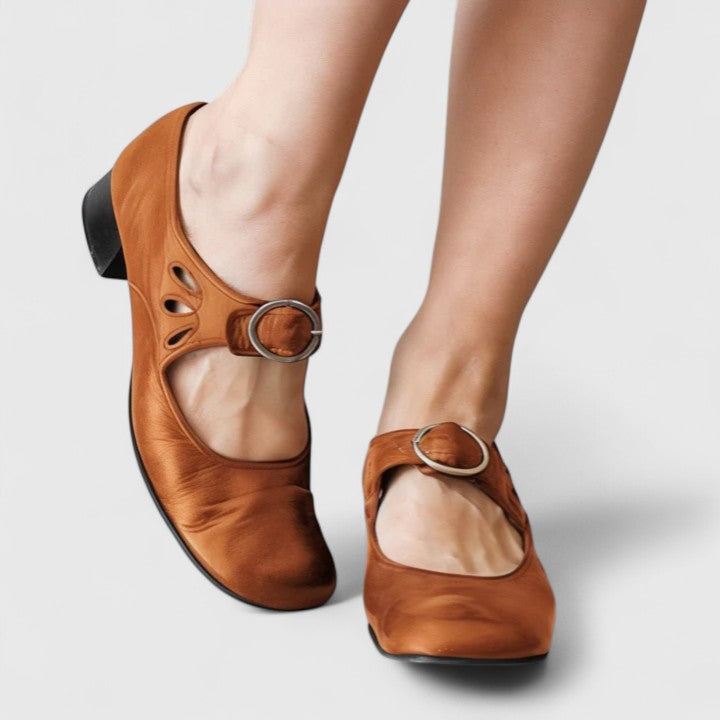 DELACROIX | Dziecięce buty retro z okrągłą klamrą Léa