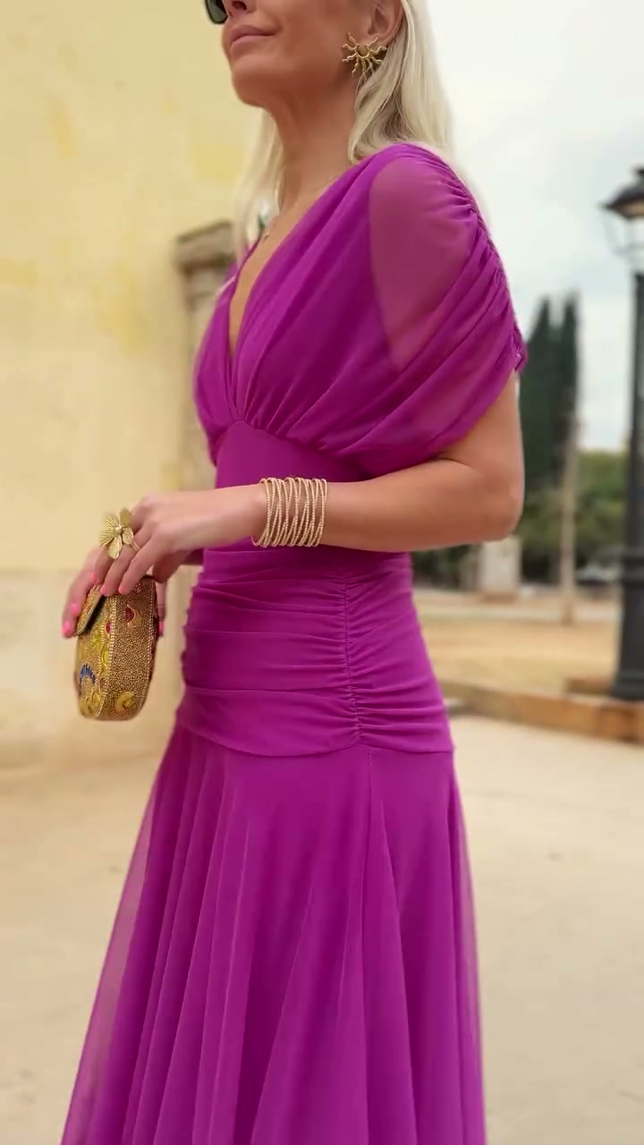 Fiona - Elegancka Sukienka Fuksjowa