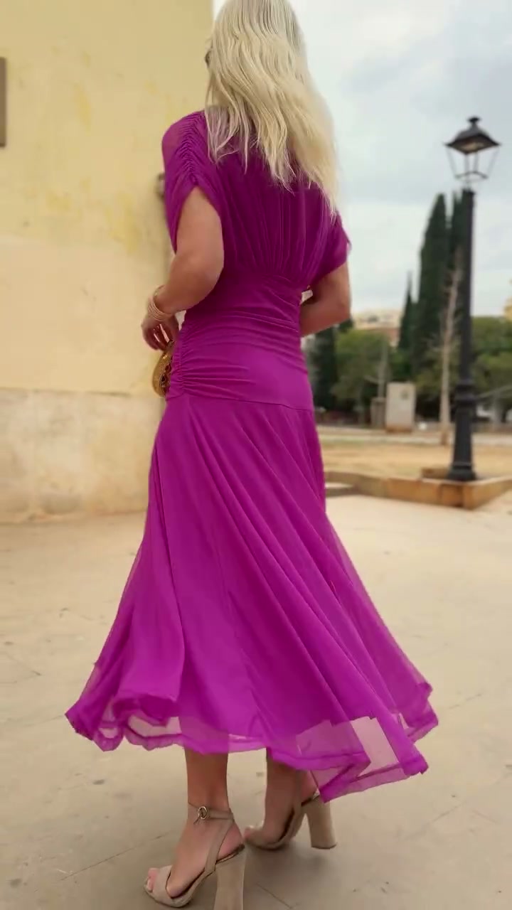 Fiona - Elegancka Sukienka Fuksjowa