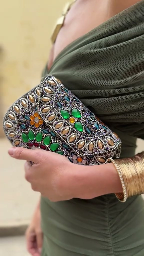 Jade - Elegancka Zielona Sukienka