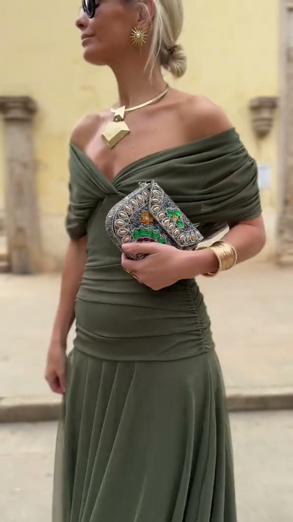 Jade - Elegancka Zielona Sukienka