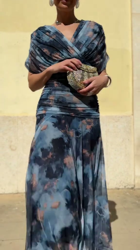 Luna - Elegancka Niebieska Sukienka